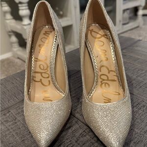 Sam Edelman Women's Gold Glitter Pumps - excellent condition
